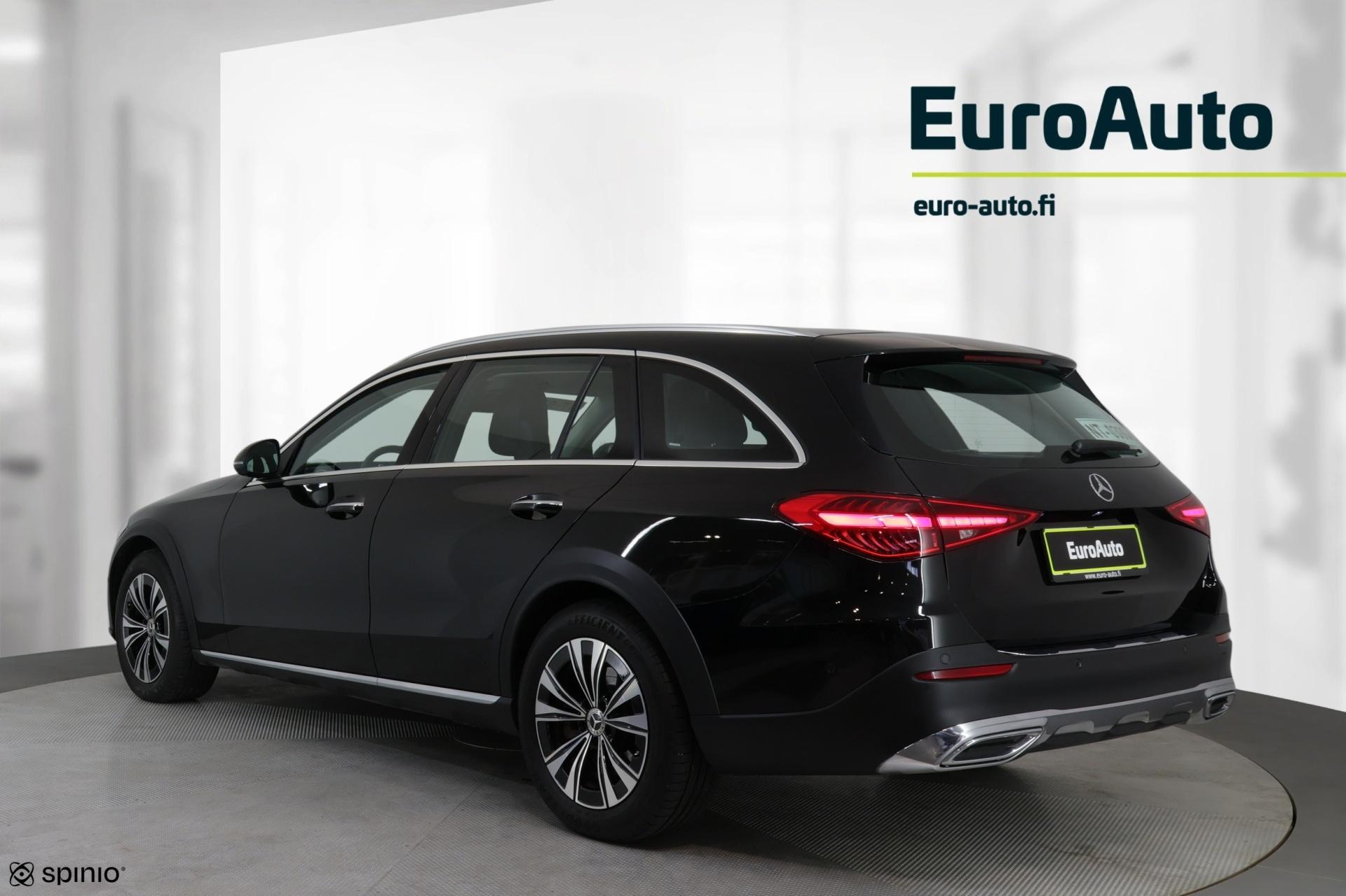 MERCEDES-BENZ C 2023