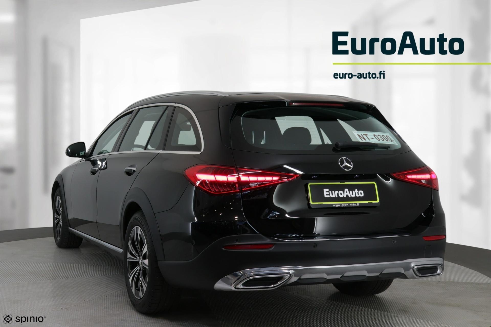 MERCEDES-BENZ C 2023