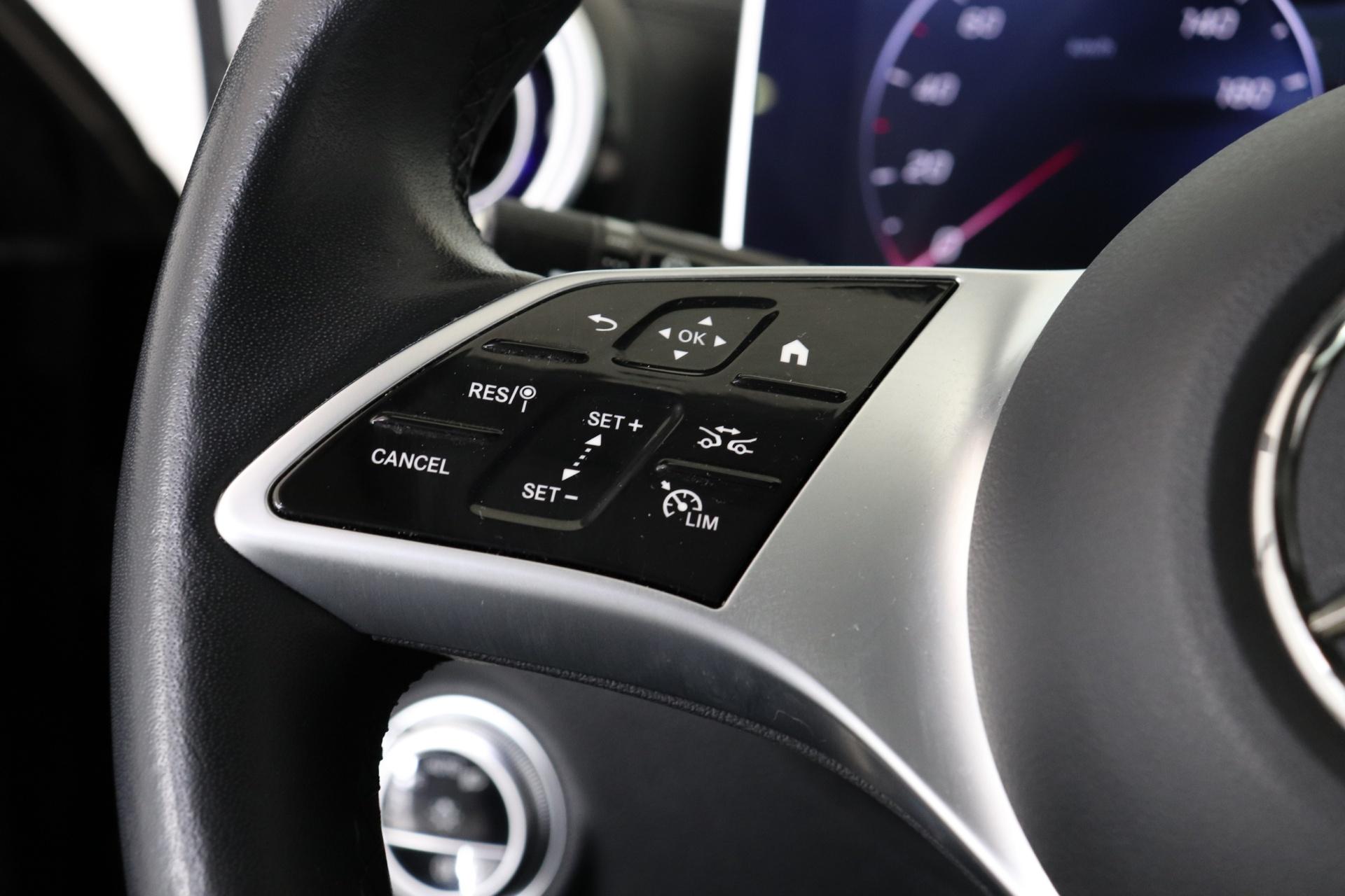 MERCEDES-BENZ C 2023