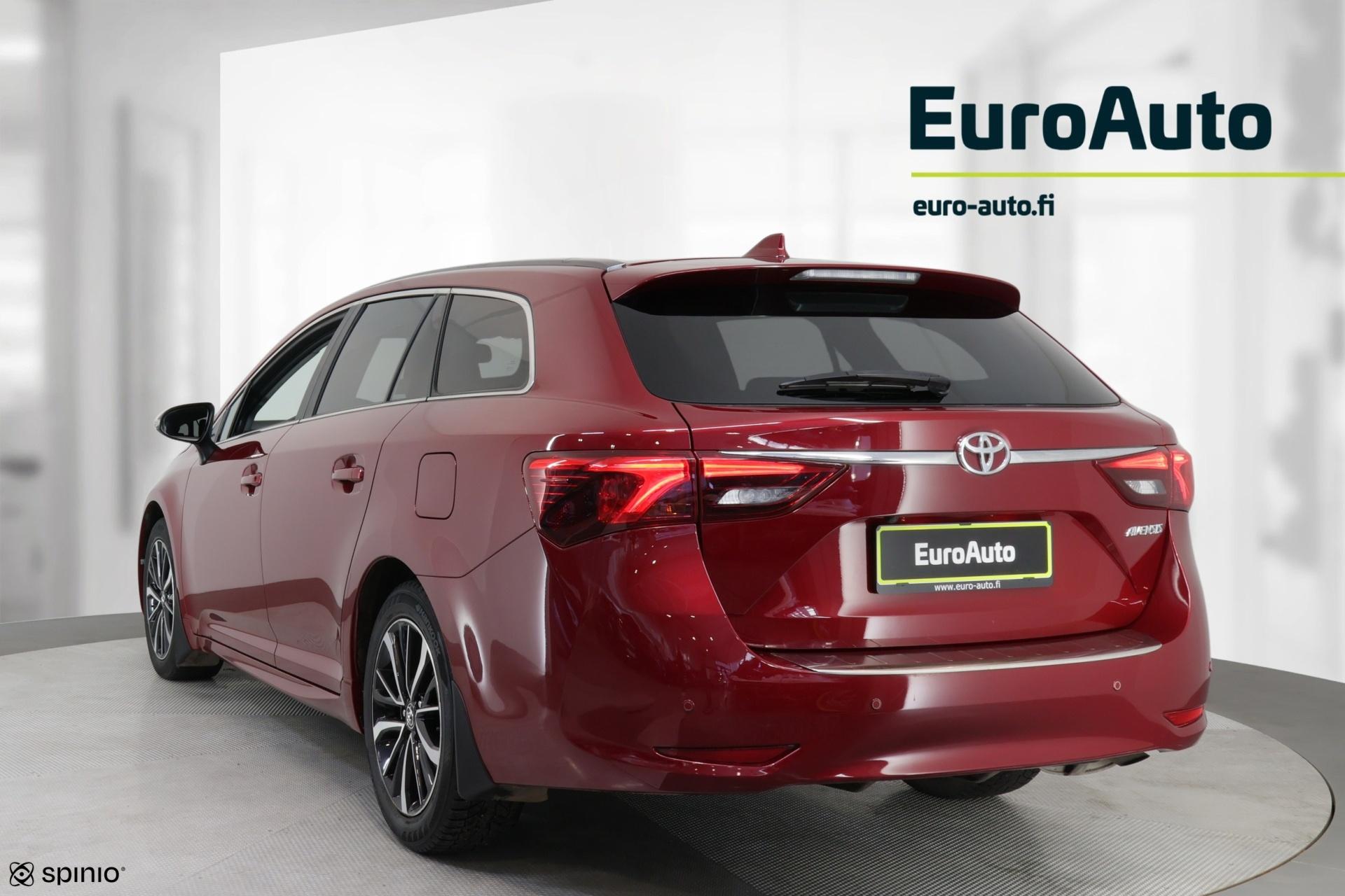 TOYOTA Avensis 2018