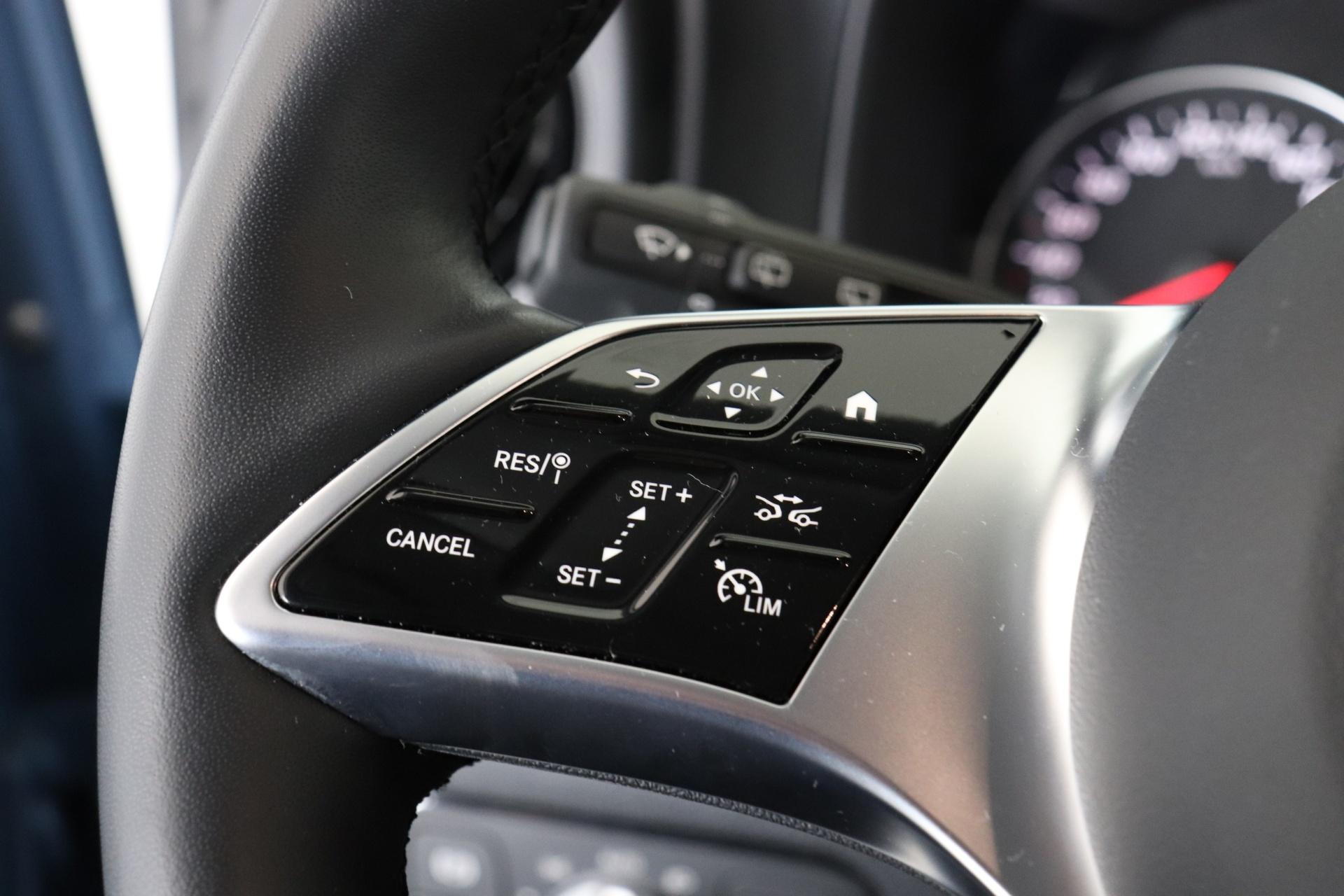 MERCEDES-BENZ Vito 2025