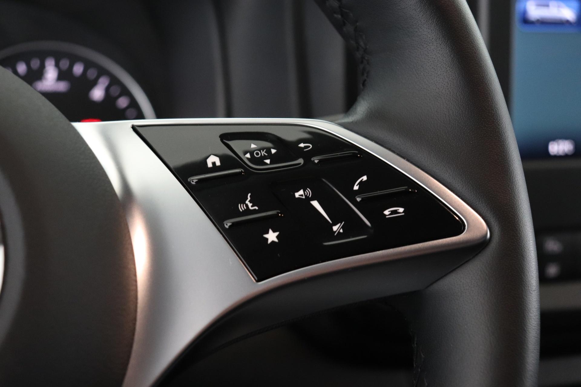 MERCEDES-BENZ Vito 2025