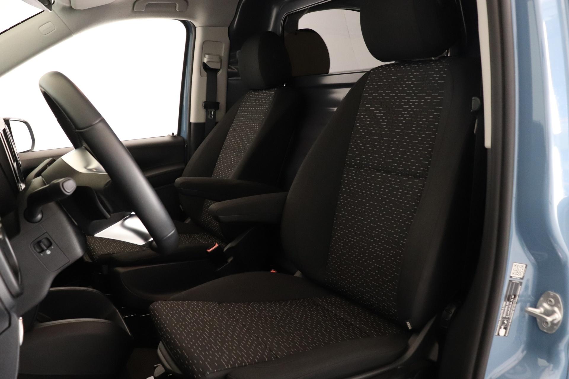 MERCEDES-BENZ Vito 2025