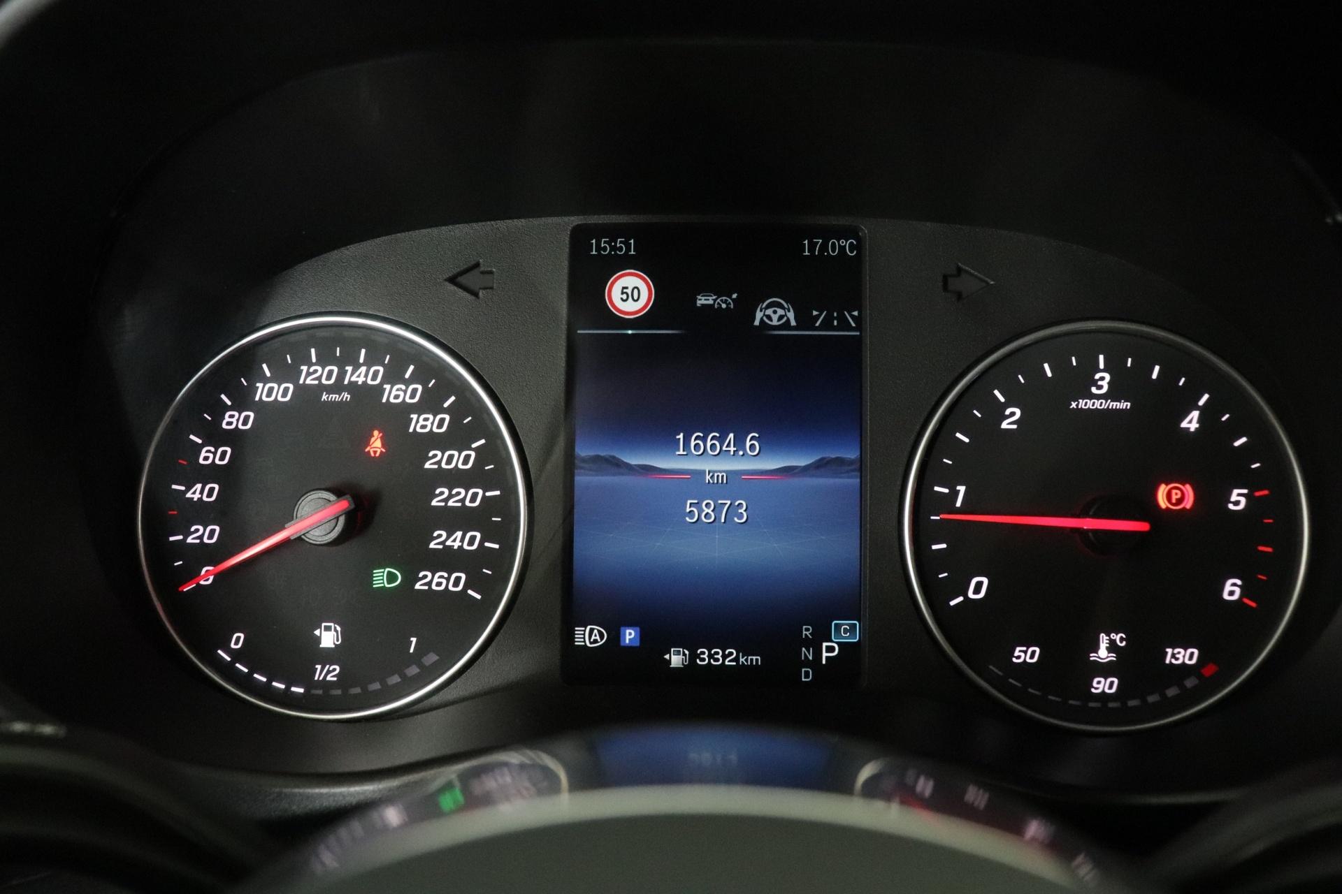 MERCEDES-BENZ Vito 2025