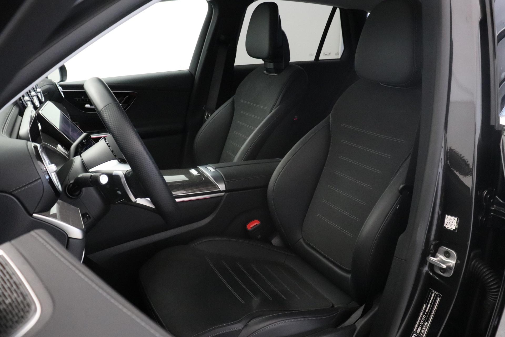 MERCEDES-BENZ GLC 2025