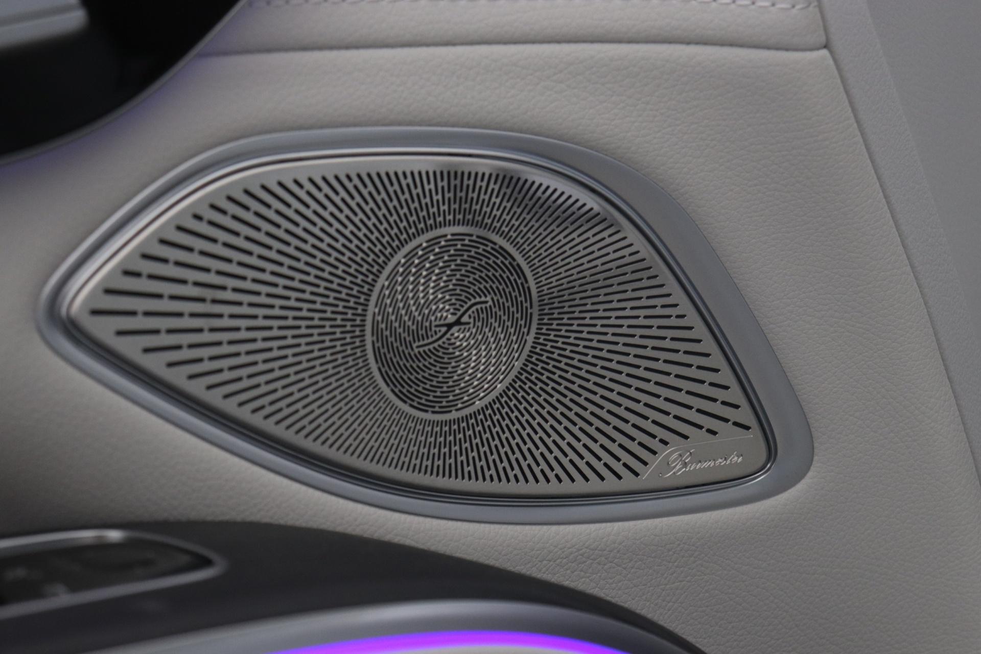 MERCEDES-BENZ EQS SUV 2024