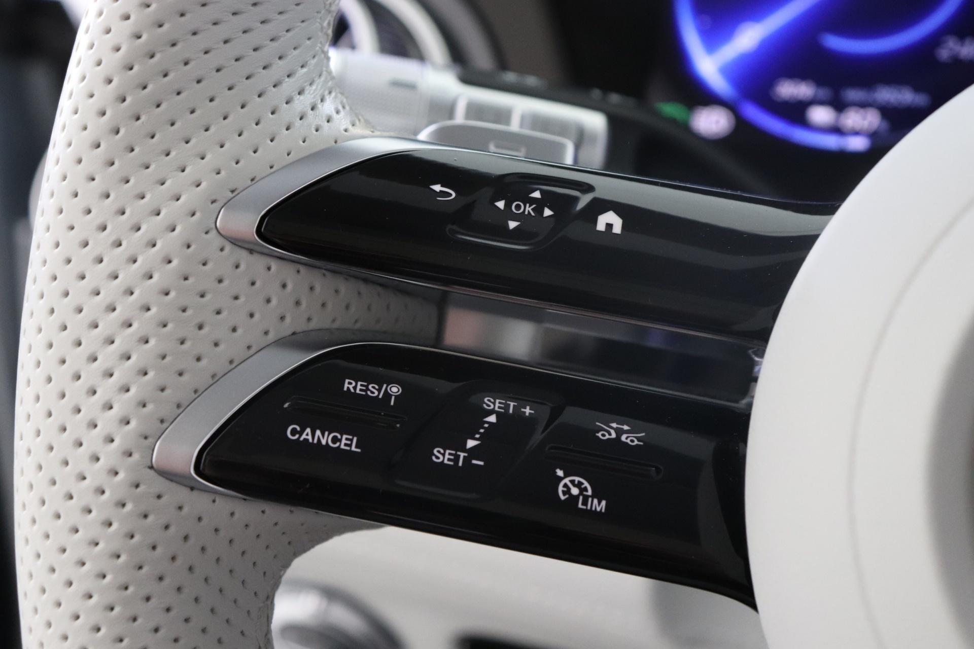 MERCEDES-BENZ EQS SUV 2024
