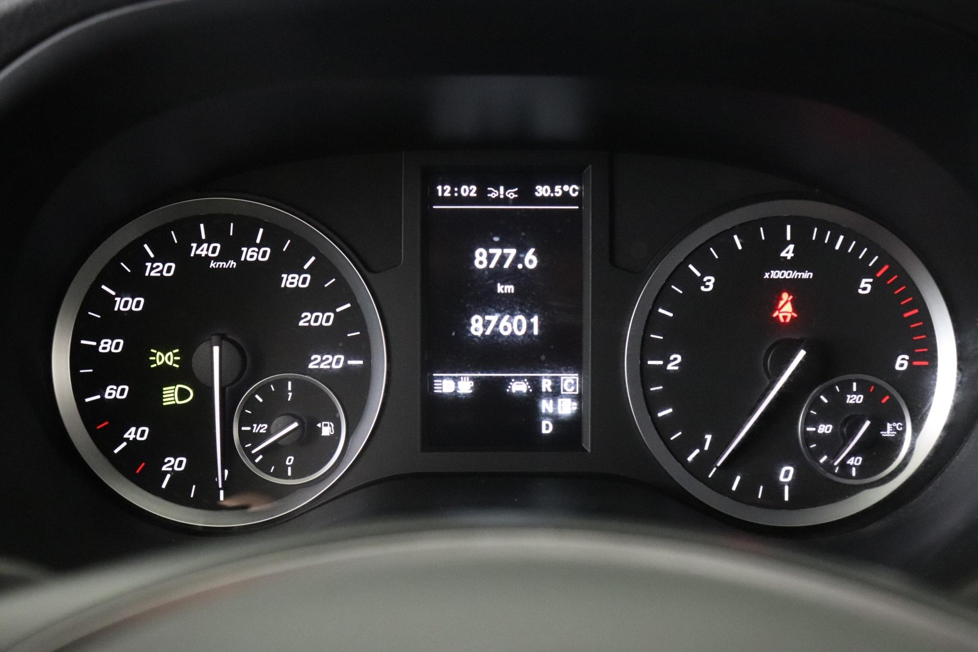 MERCEDES-BENZ Vito 2022