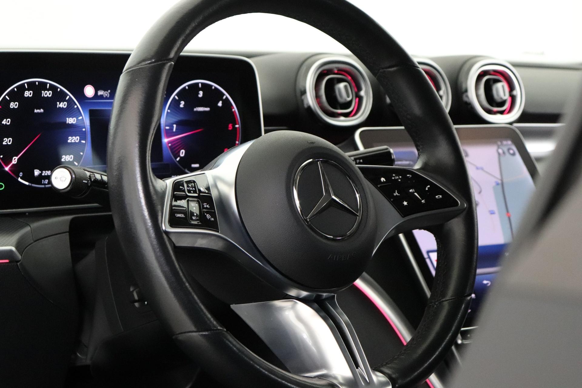 MERCEDES-BENZ C 2023