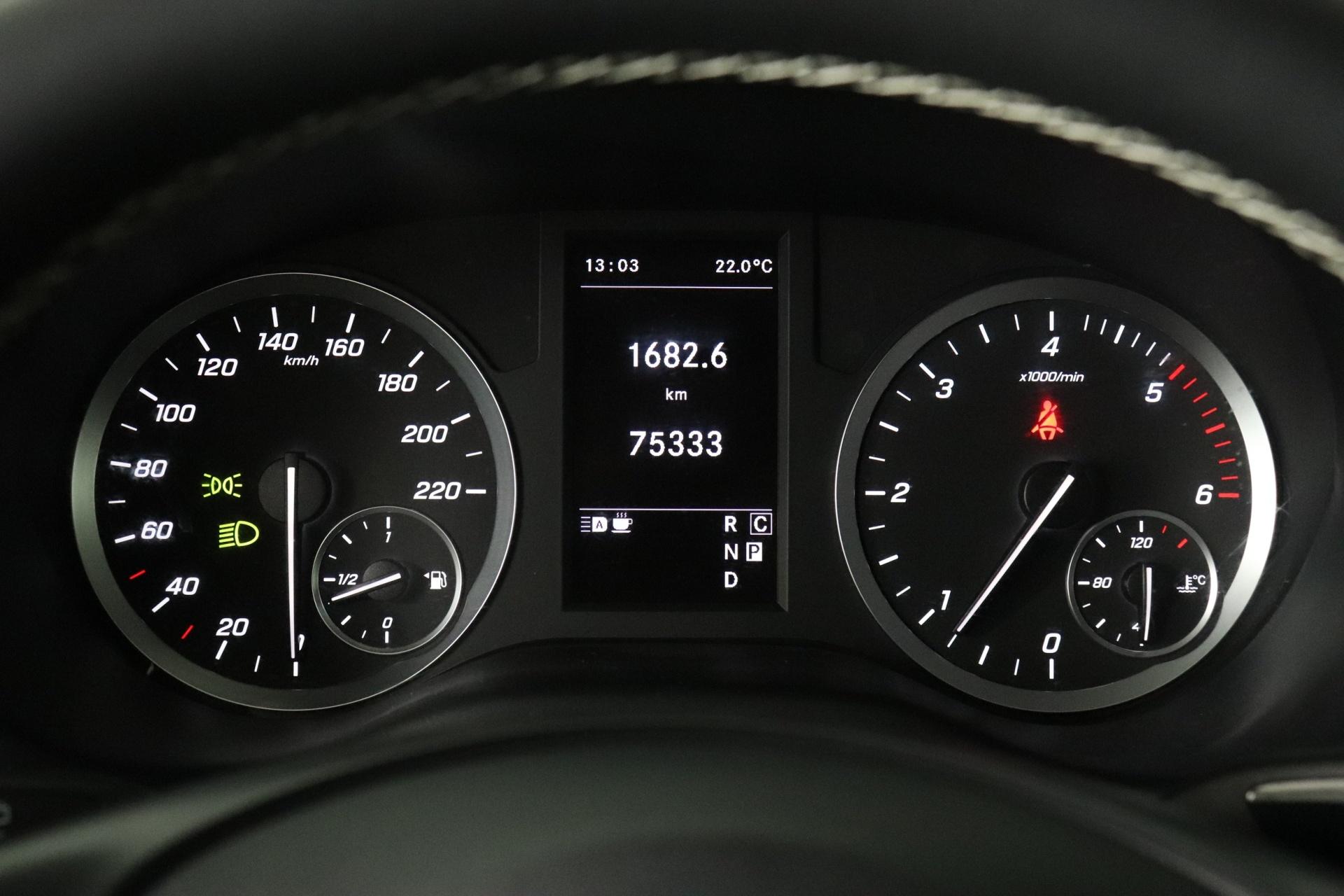 MERCEDES-BENZ Vito 2022
