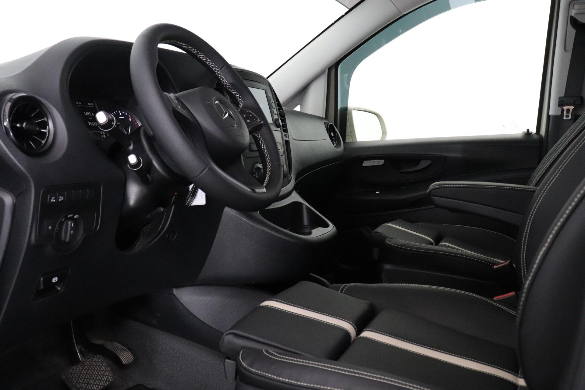MERCEDES-BENZ Vito 2022