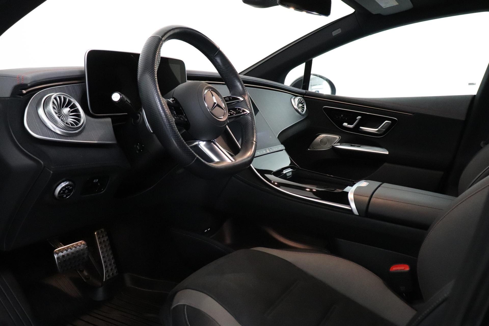 MERCEDES-BENZ EQE 2022