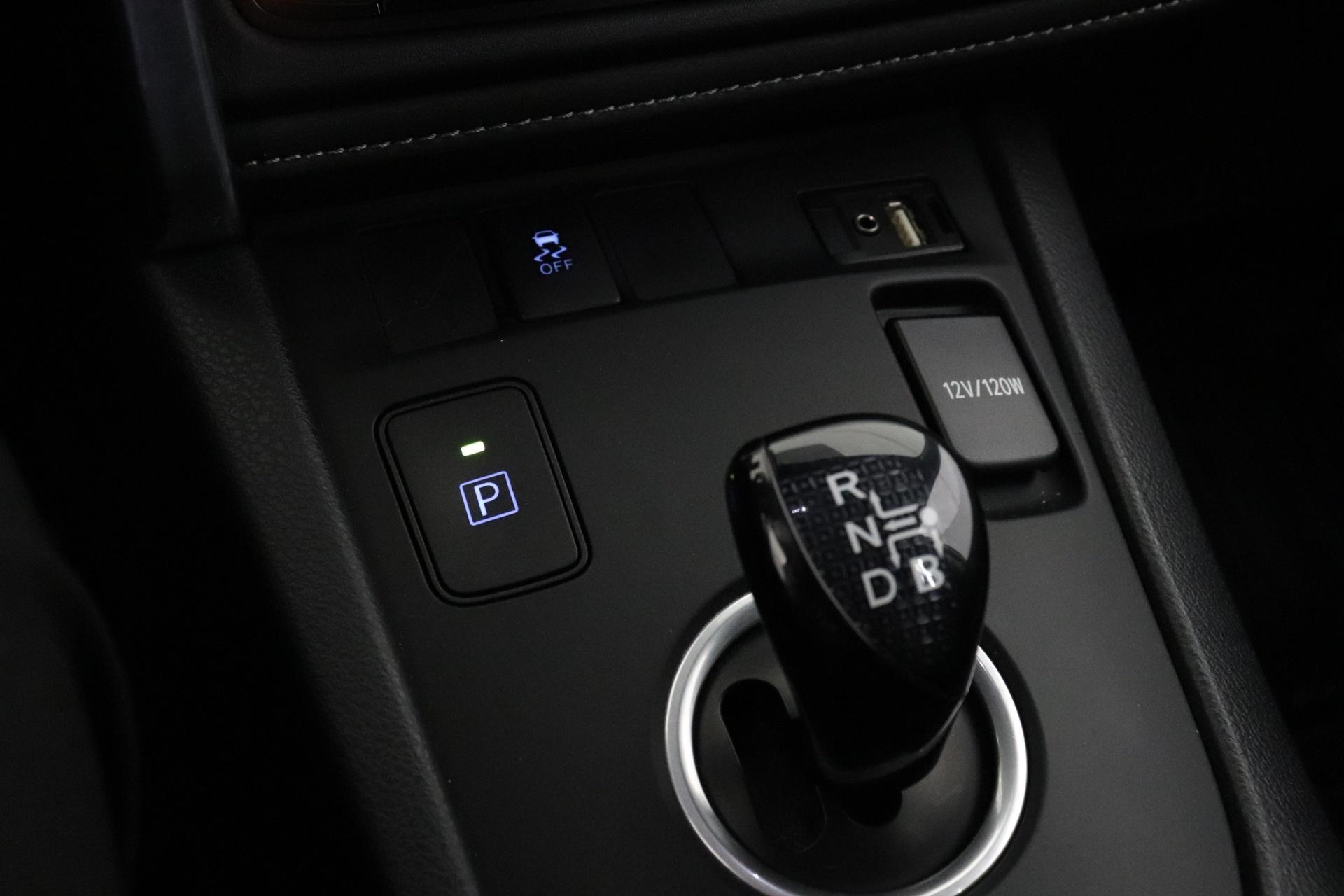TOYOTA Auris 2017