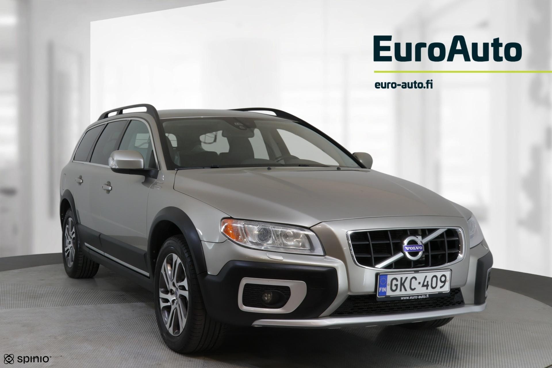 VOLVO XC70 2
