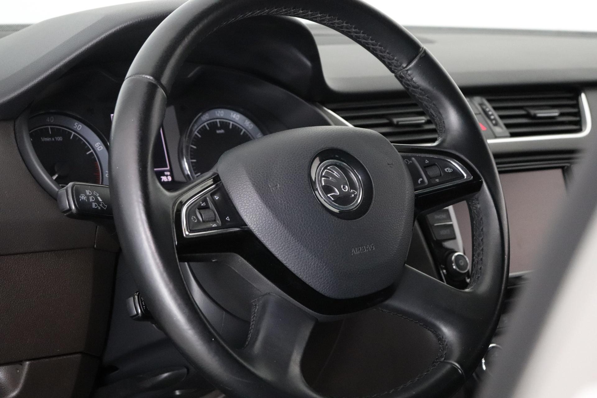 SKODA Octavia 2015