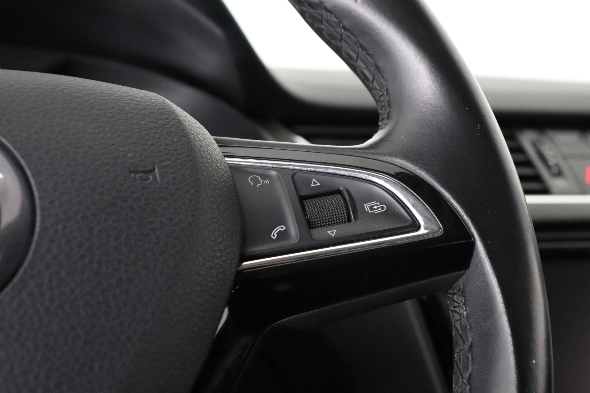 SKODA Octavia 2015
