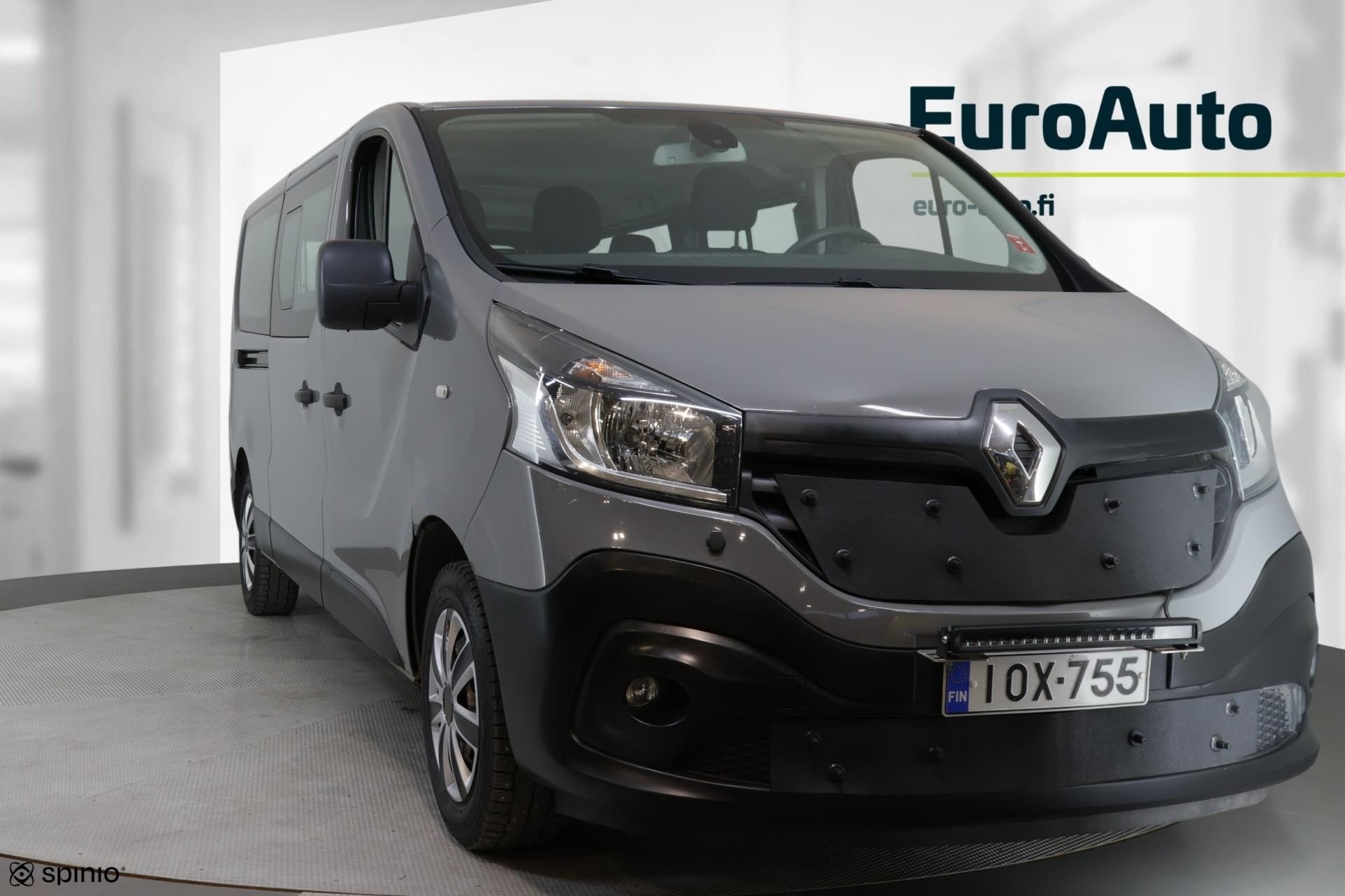 RENAULT Trafic 2015