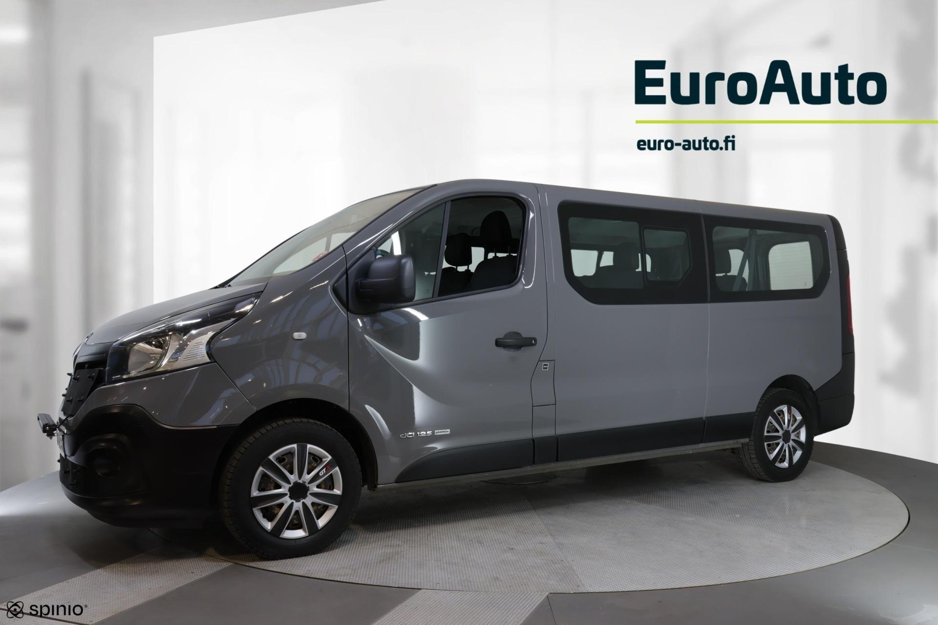 RENAULT Trafic 2015