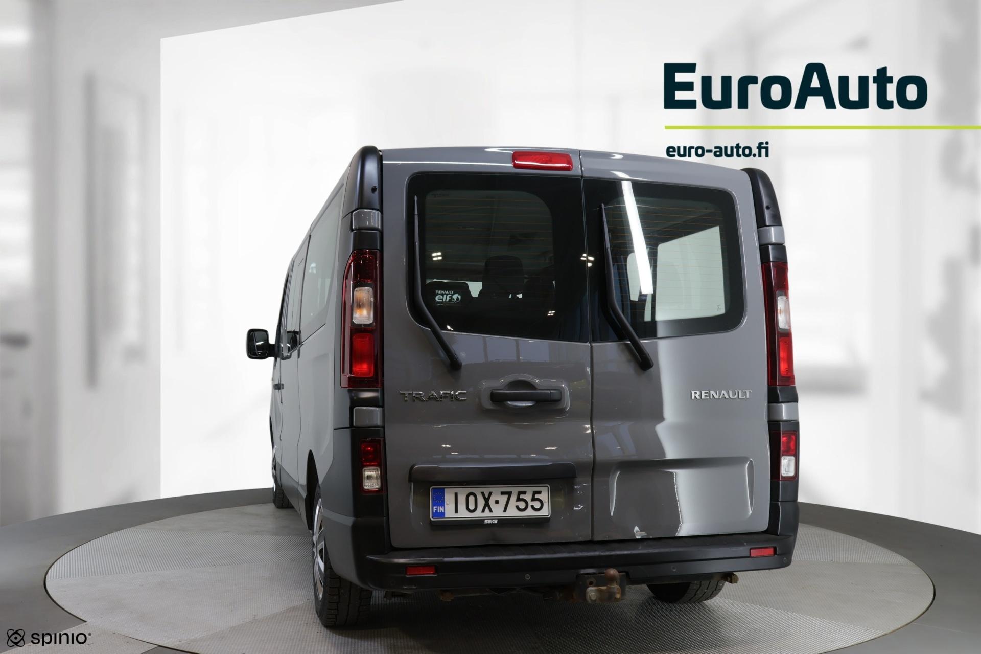 RENAULT Trafic 2015