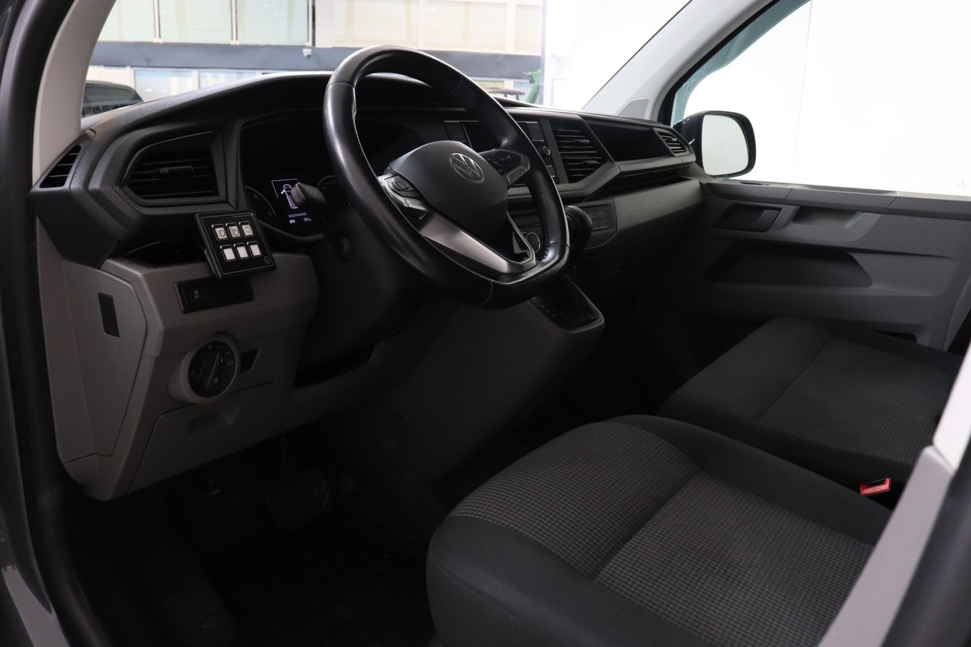 VOLKSWAGEN Transporter 2022