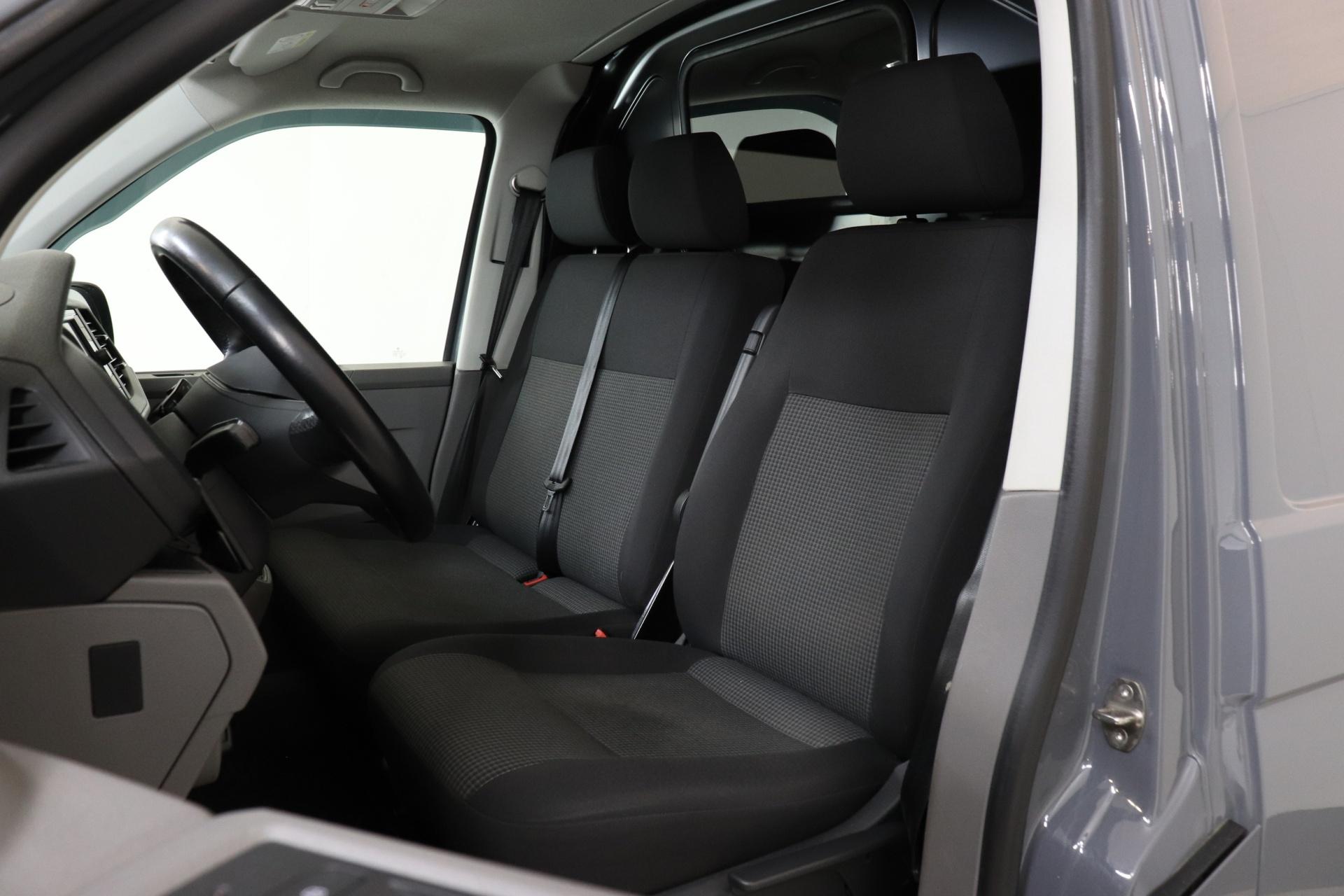 VOLKSWAGEN Transporter 2022