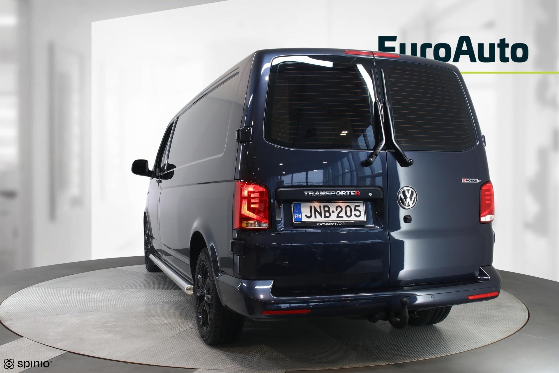 VOLKSWAGEN Transporter 2023