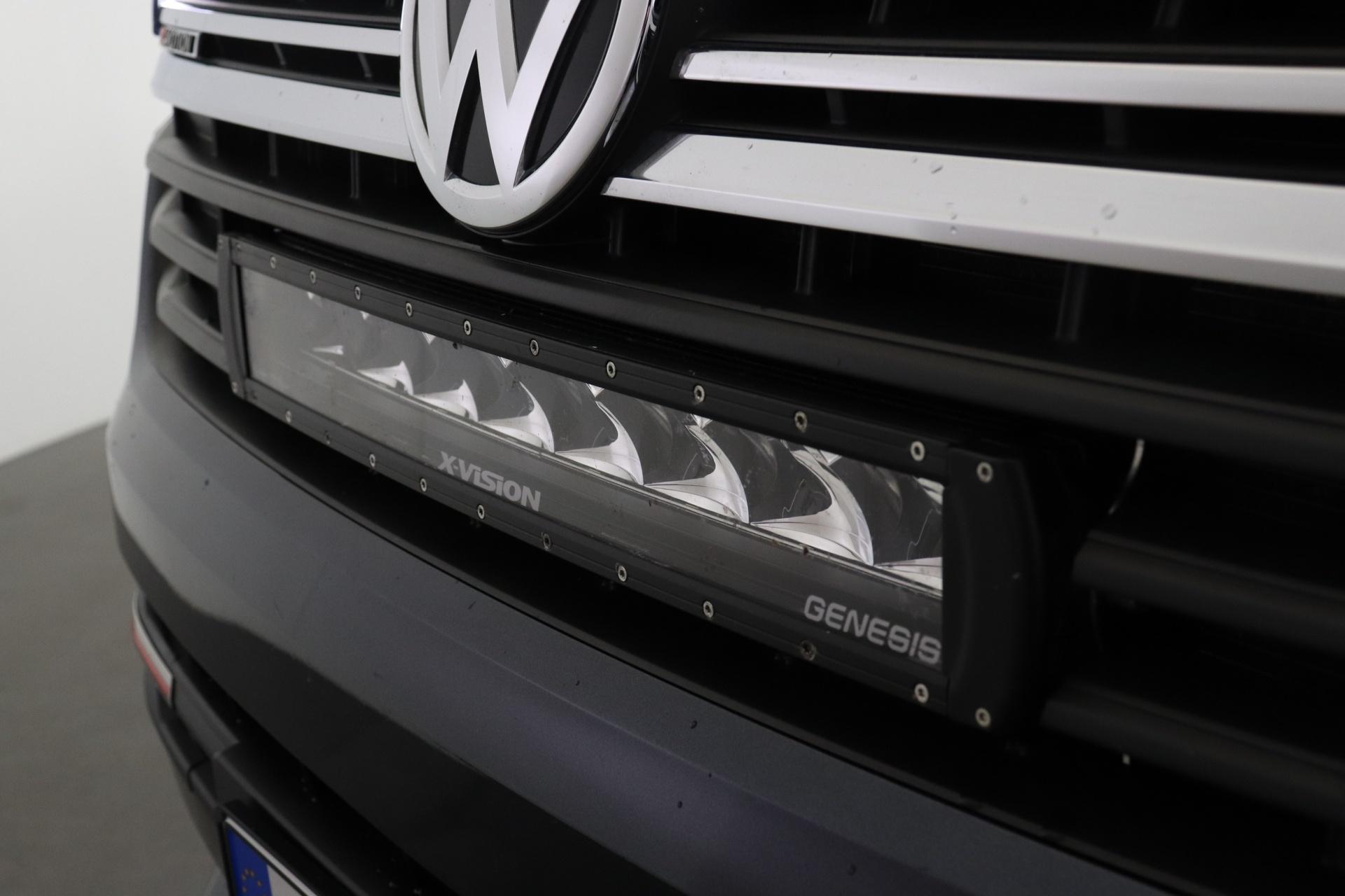 VOLKSWAGEN Transporter 2023