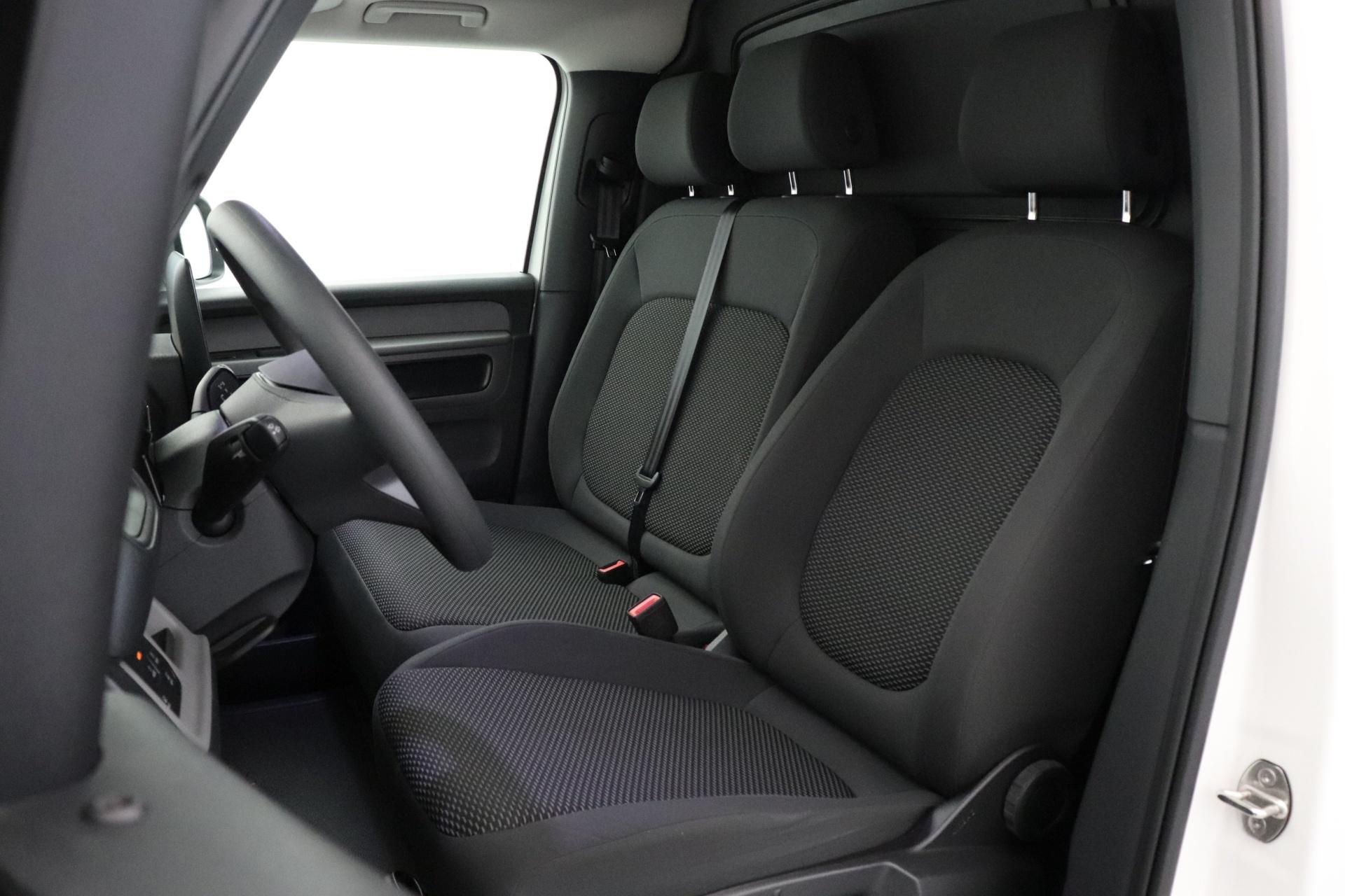 VOLKSWAGEN ID. Buzz Cargo 2025