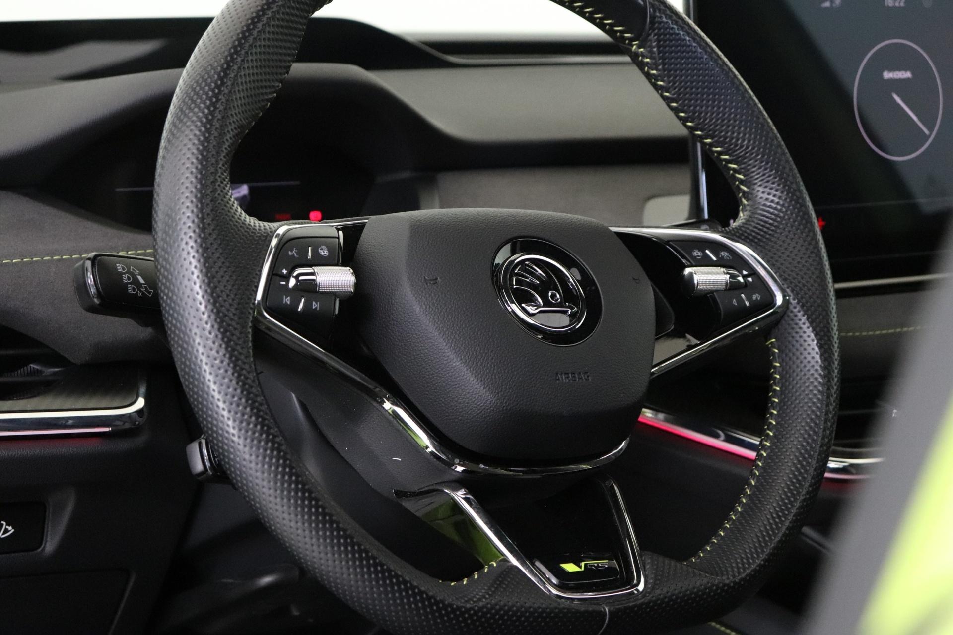 SKODA Enyaq 2024
