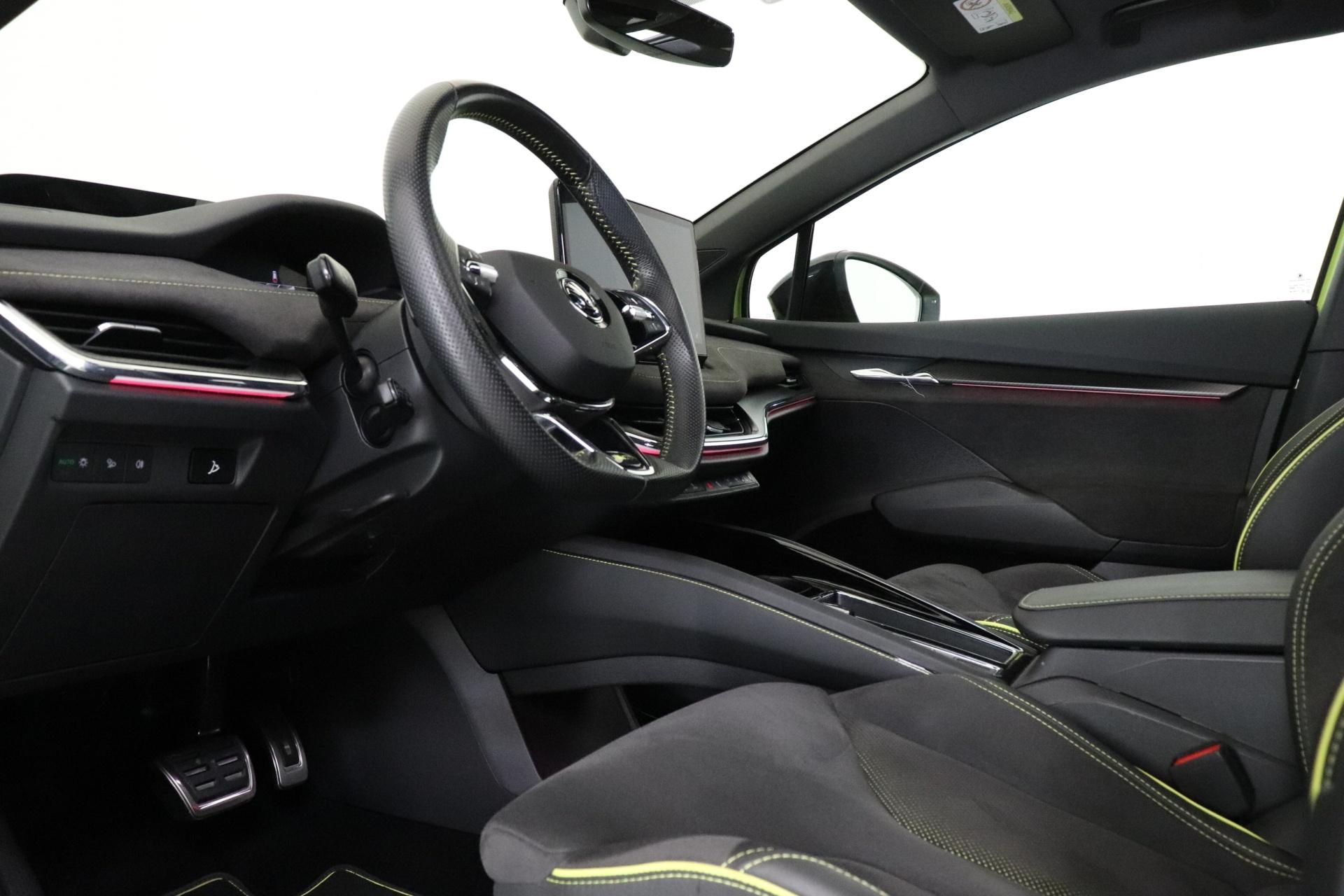 SKODA Enyaq 2024