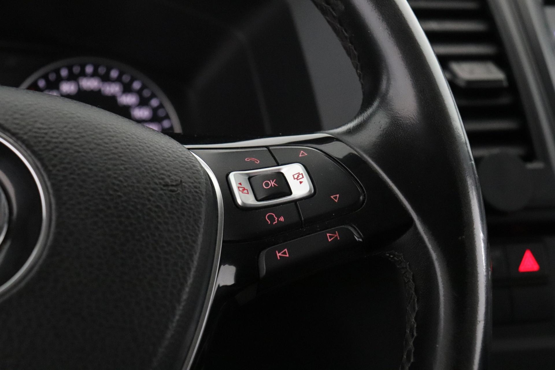 VOLKSWAGEN Transporter 2018