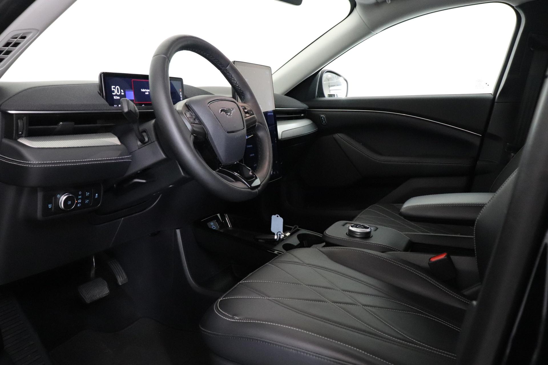 FORD Mustang Mach-E 2022