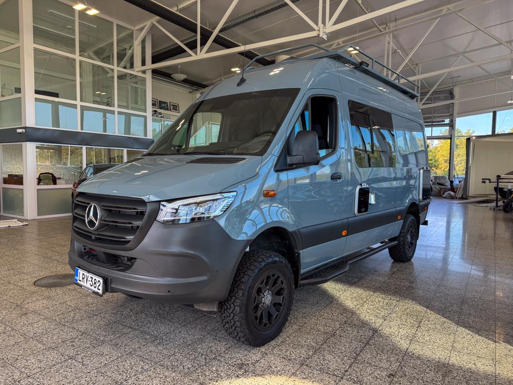 MERCEDES-BENZ Sprinter 2023
