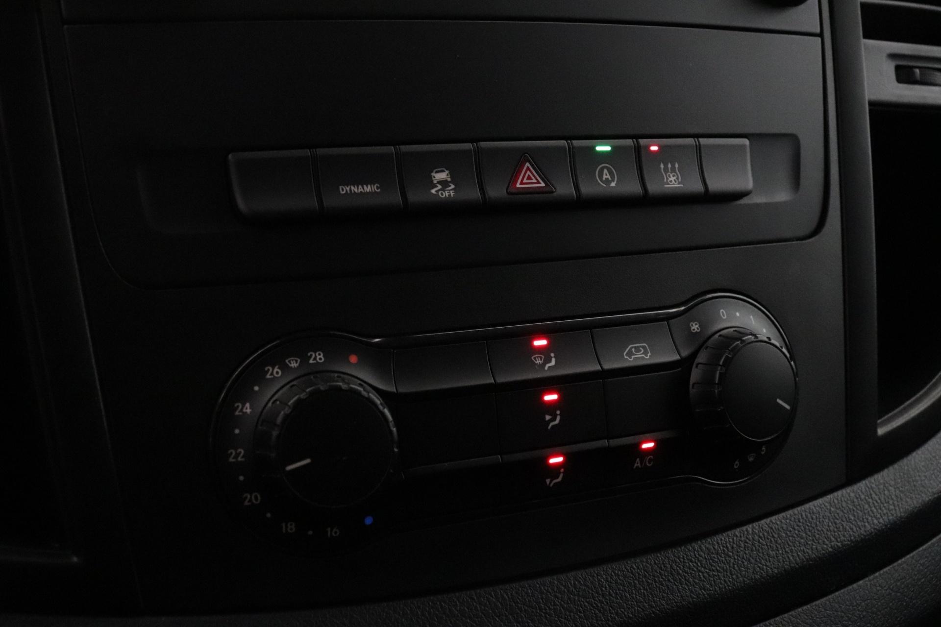 MERCEDES-BENZ Vito 2022