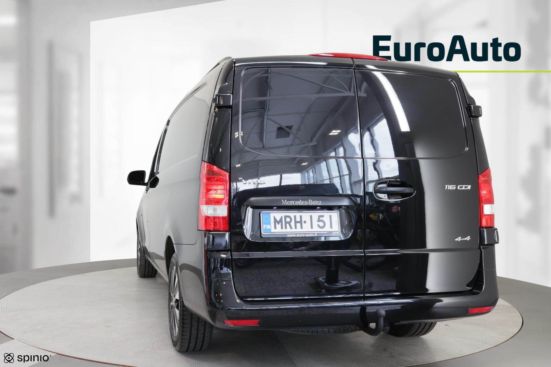 MERCEDES-BENZ Vito 2022