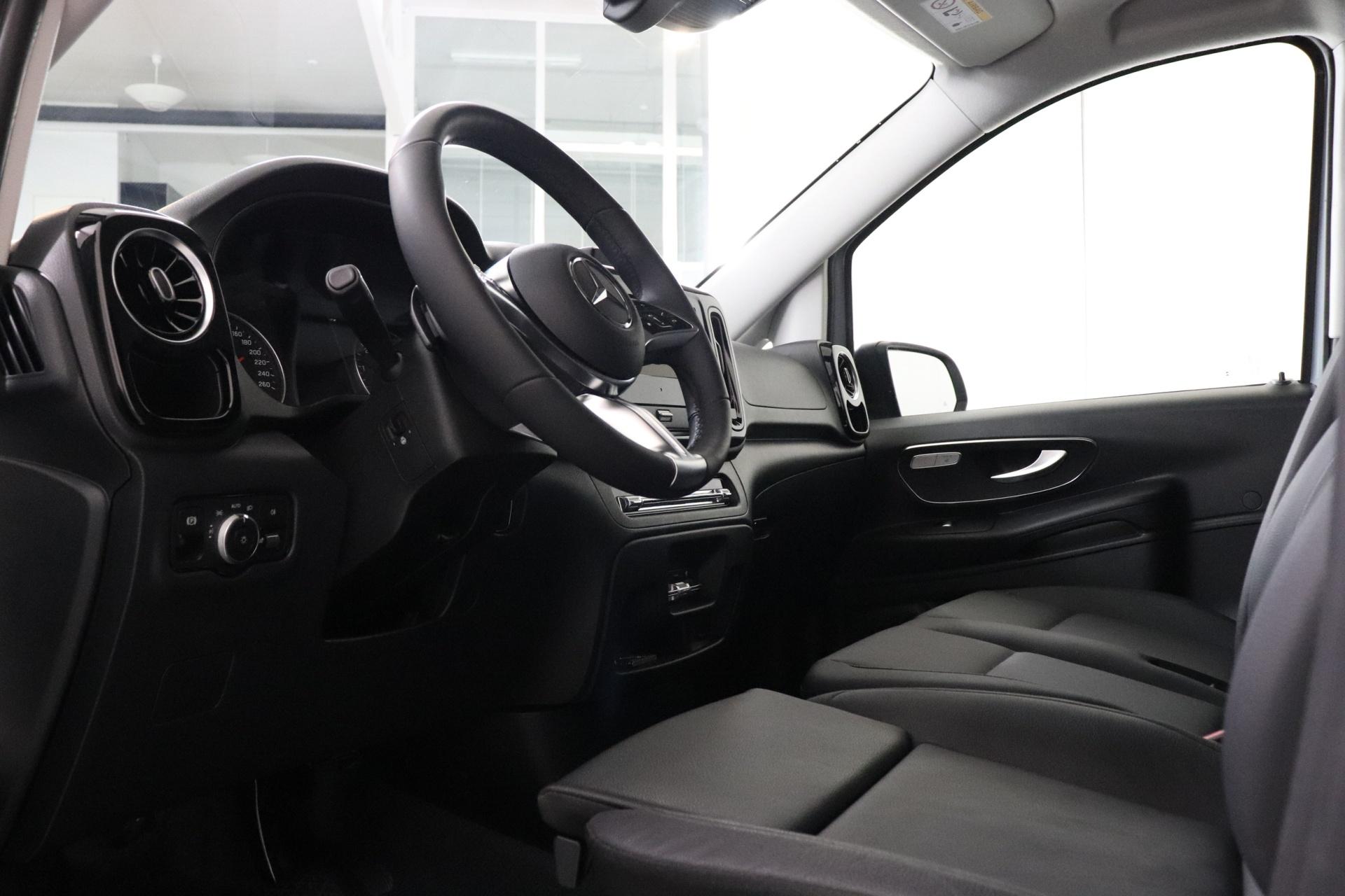 MERCEDES-BENZ Vito 2026