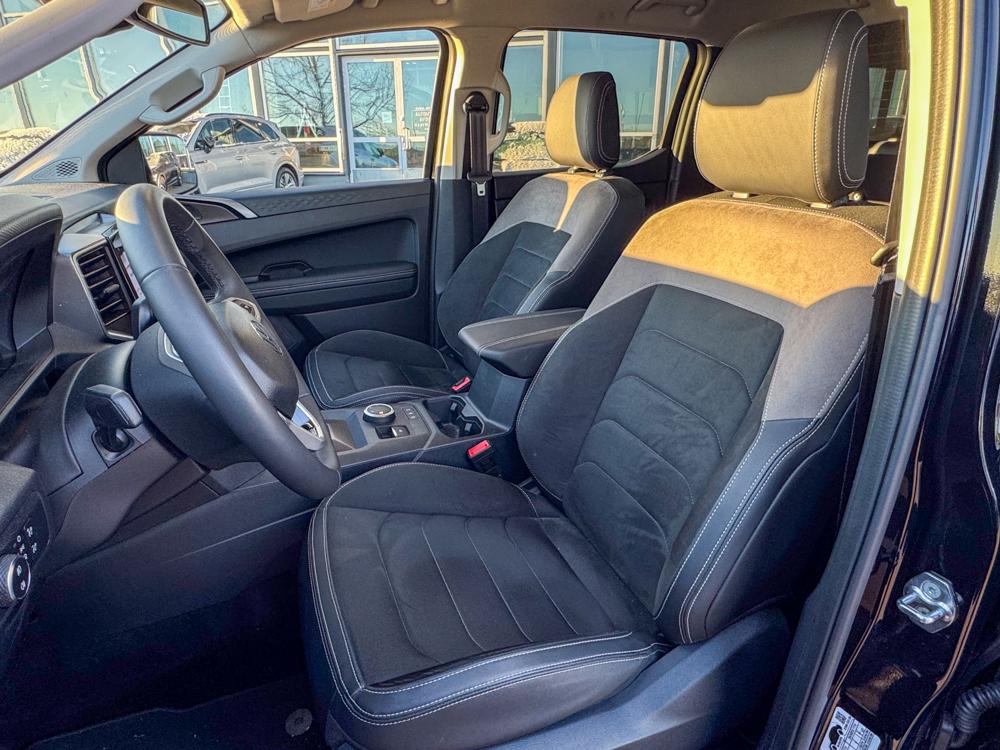 VOLKSWAGEN Amarok 2025