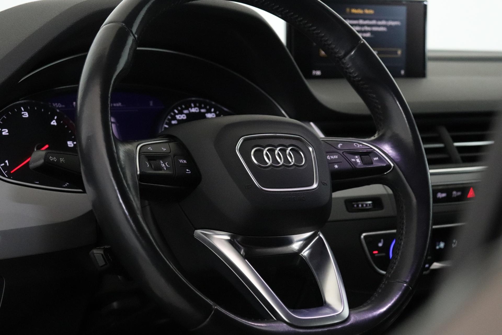 AUDI Q7 2016
