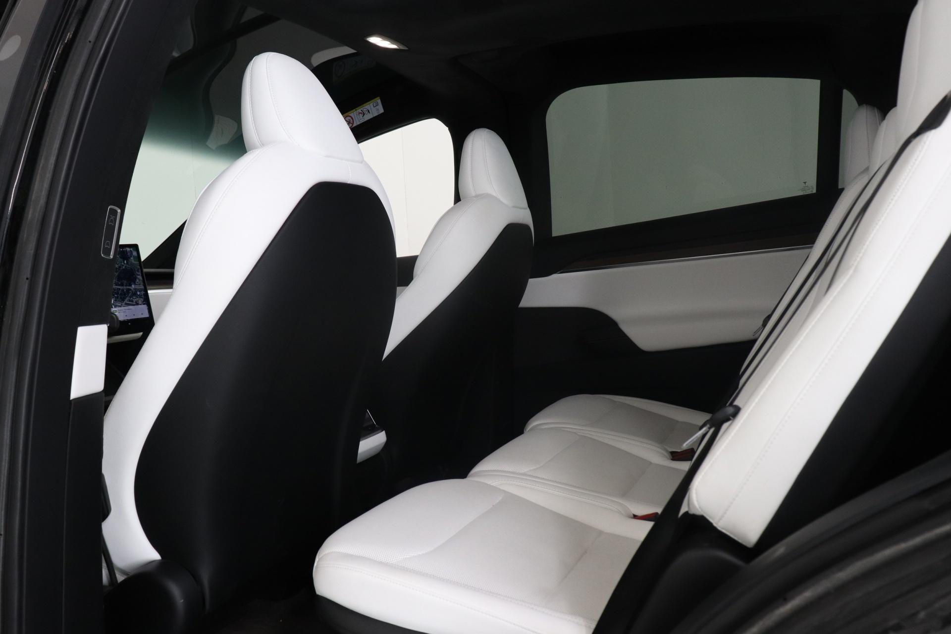 TESLA Model X 2023
