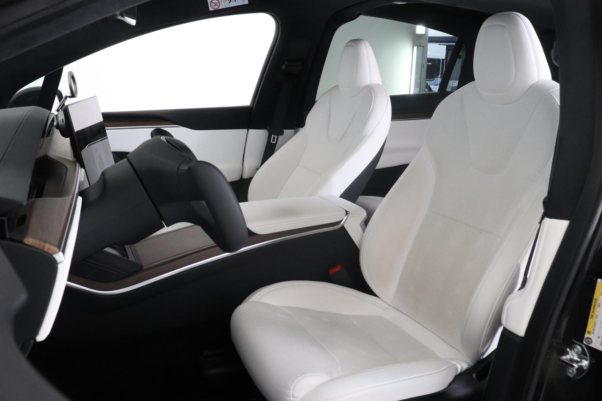 TESLA Model X 2023
