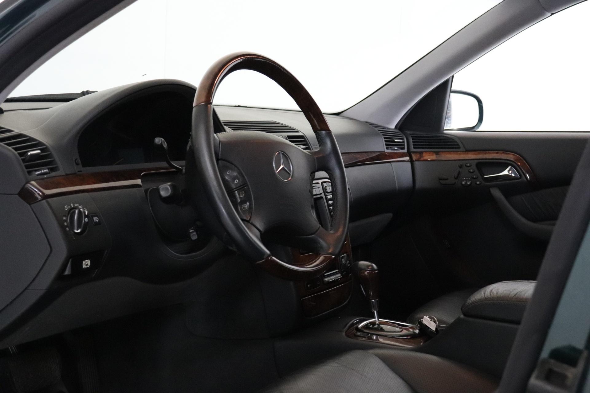 MERCEDES-BENZ S 2002