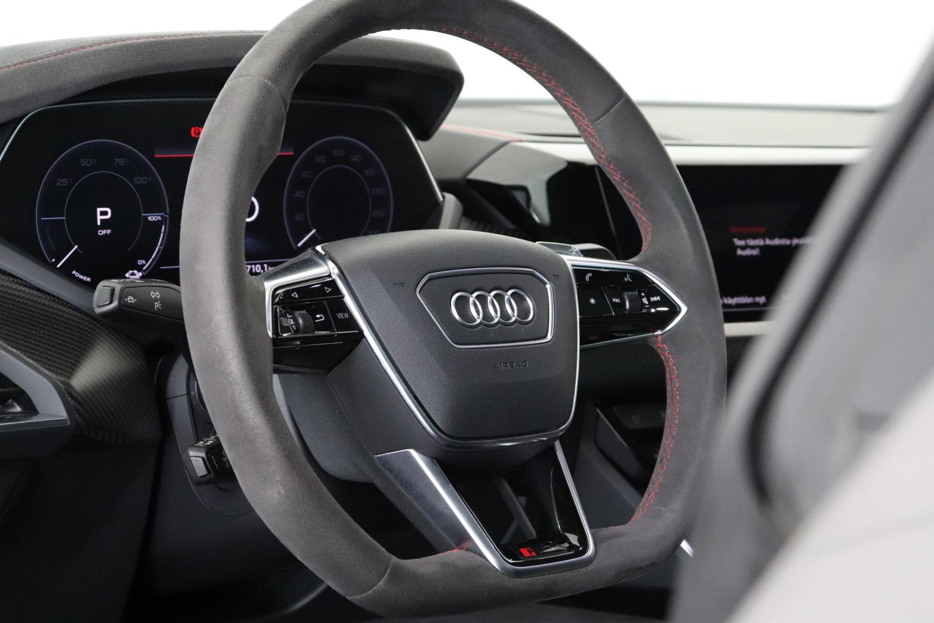 AUDI e-tron GT RS 2022