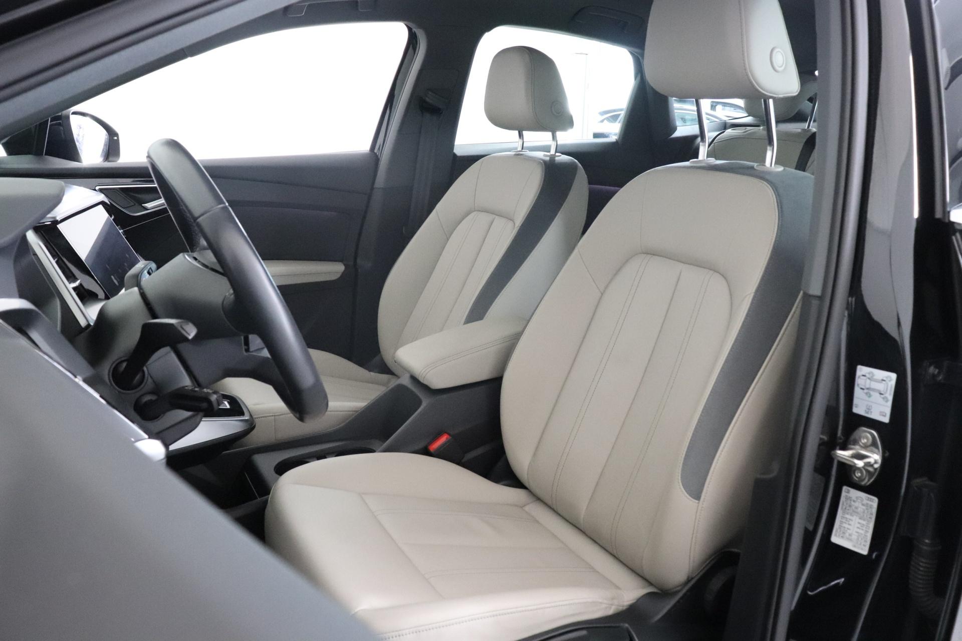 AUDI Q4 e-tron 2022