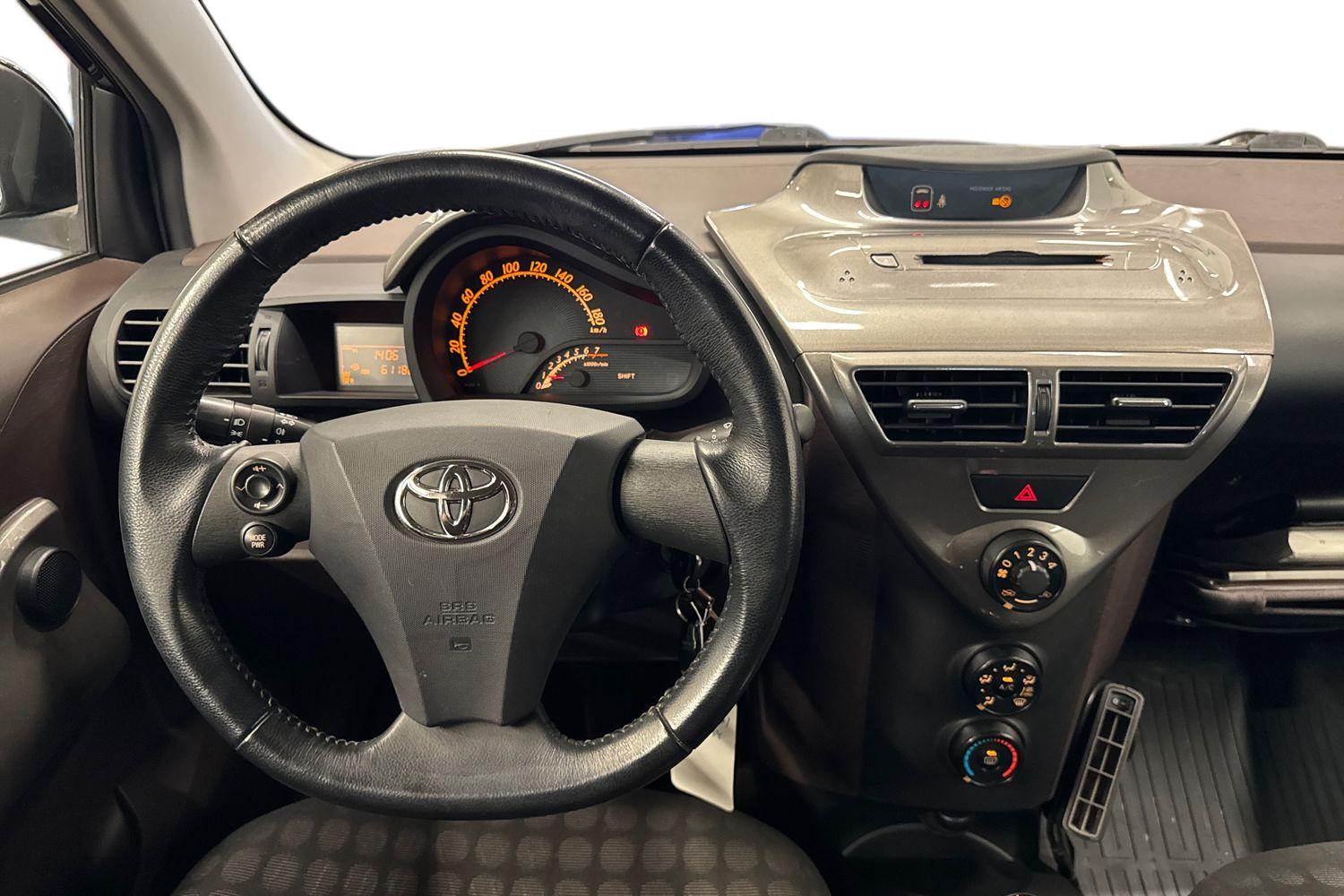 TOYOTA IQ 2009