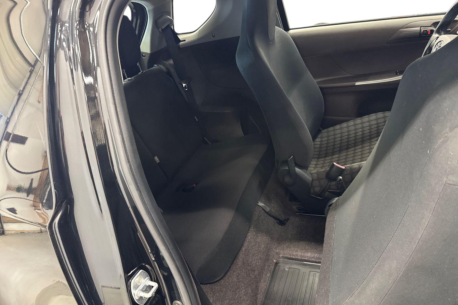 TOYOTA IQ 2009