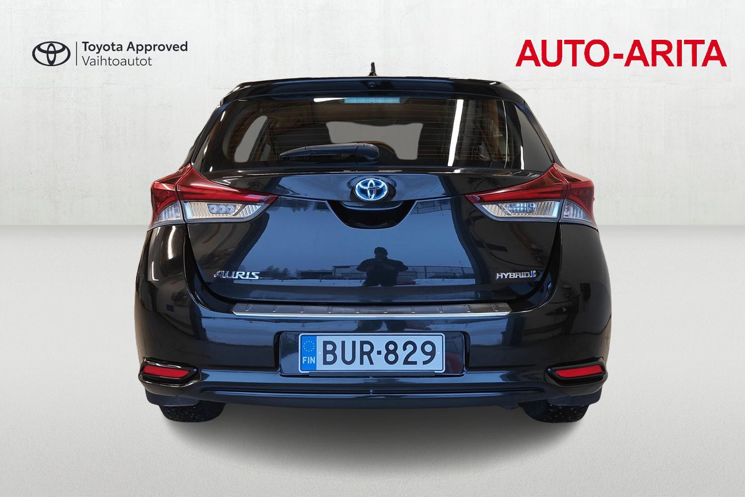 TOYOTA AURIS 2017