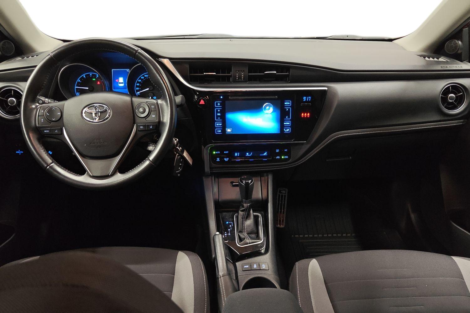 TOYOTA AURIS 2018