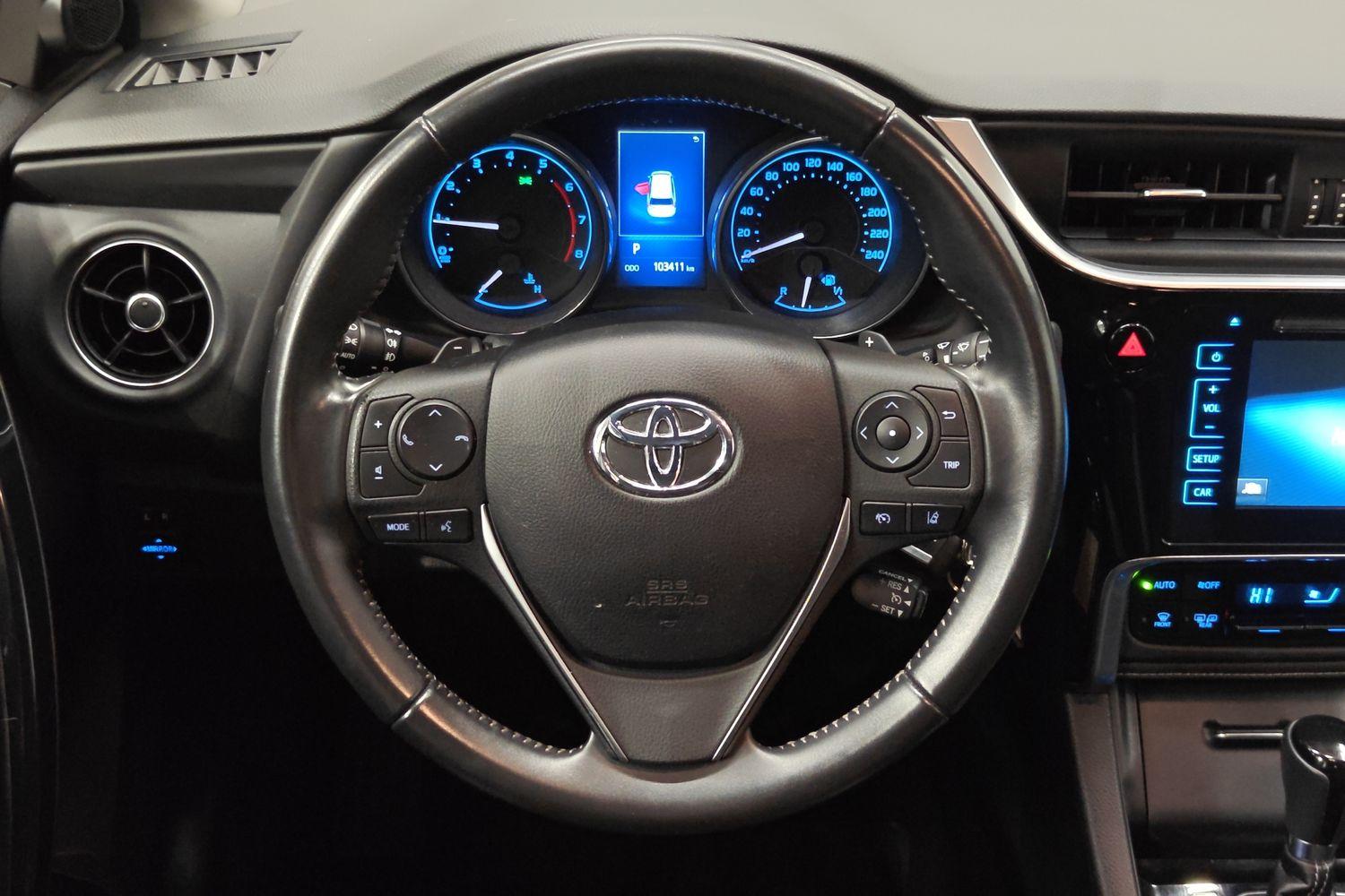 TOYOTA AURIS 2018