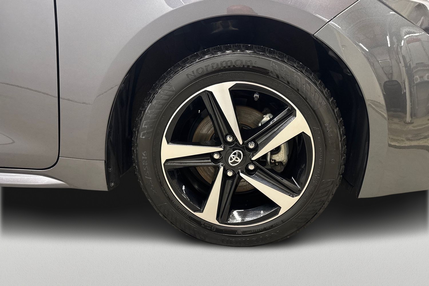 TOYOTA COROLLA 2025