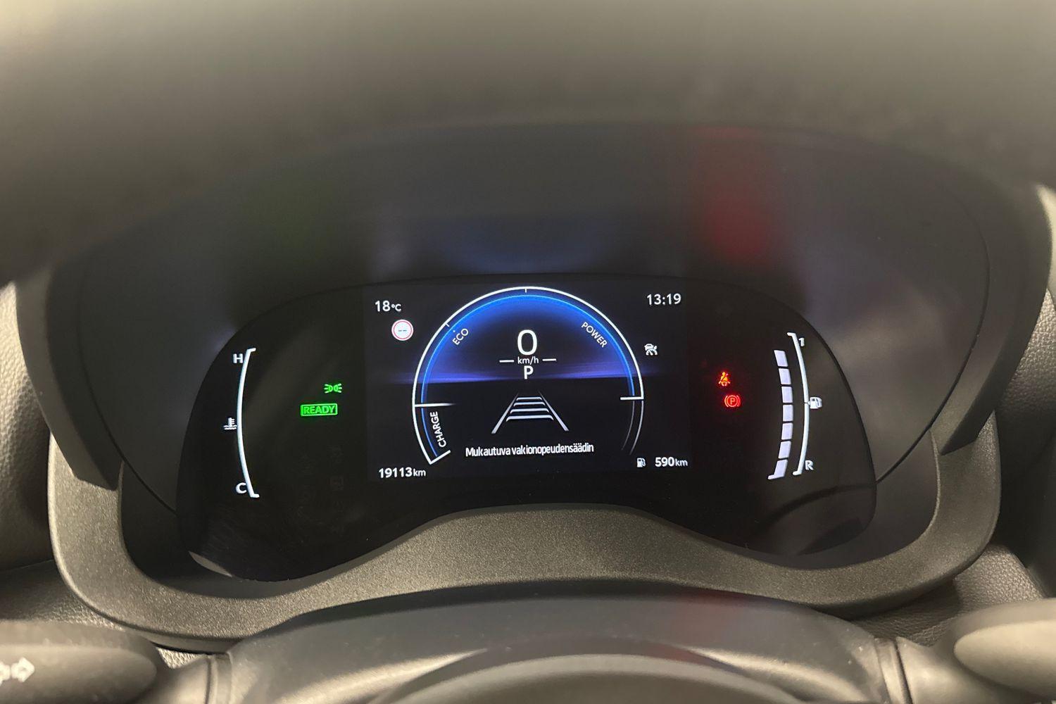 TOYOTA Yaris Cross 2025